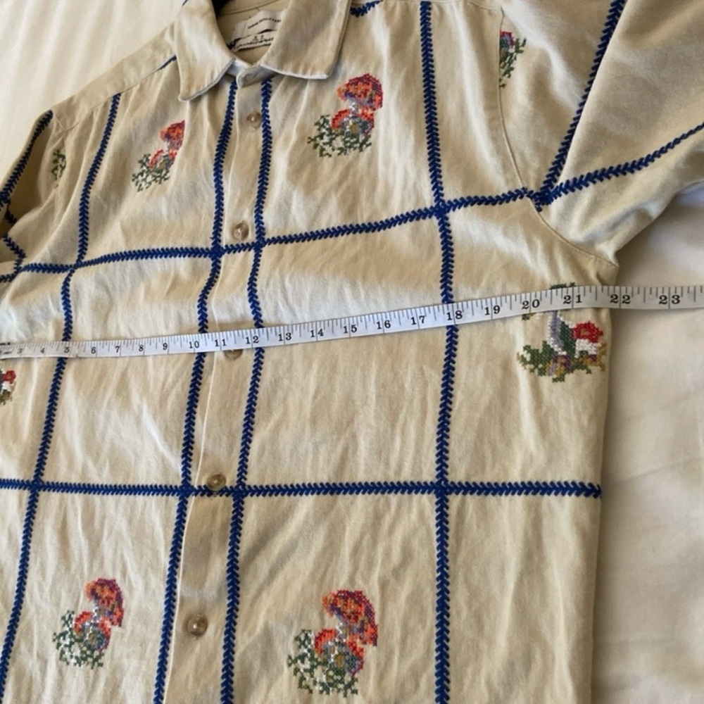 Urban Outfitters Flannel Cream Checkered Shirt with Embroidered Mushrooms - Picture 4 of 11